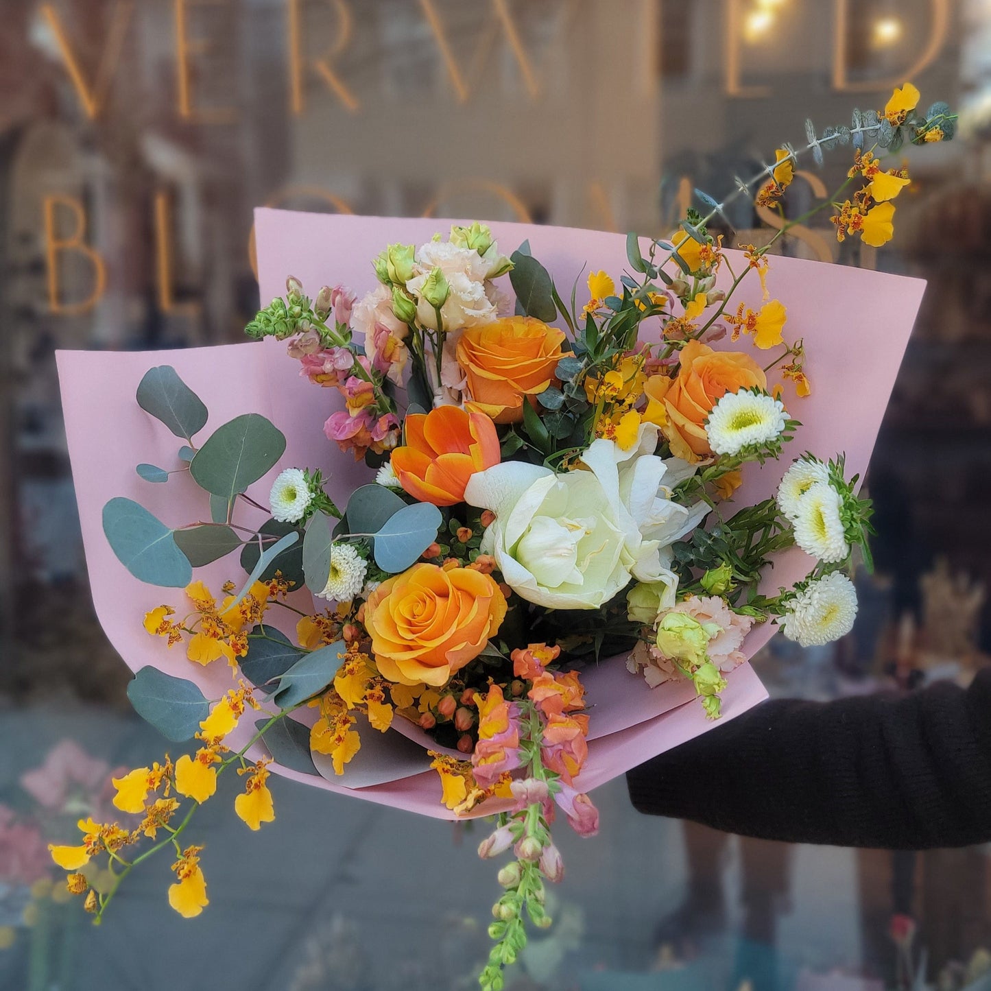 SPICED VANILLA | HAND-TIED BOUQUET